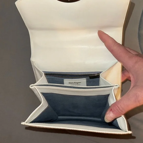 EUC Vintage Savatore Ferragamo White Textured Satchel Bag with Silver Hardware - Picture 3 of 14